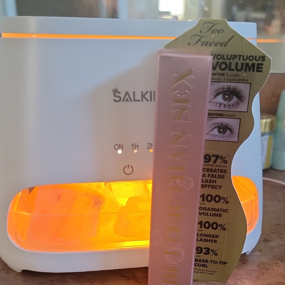 Too Faced Voluptuous Volume Mascara